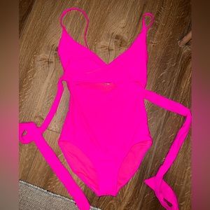 AERIE one piece swimsuit New w/ tags